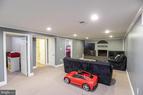 6918 Elbrook Rd, Lanham, MD 20706 photo 19
