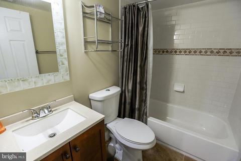 6918 Elbrook Rd, Lanham, MD 20706 photo 25