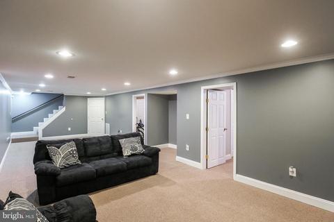 6918 Elbrook Rd, Lanham, MD 20706 photo 17