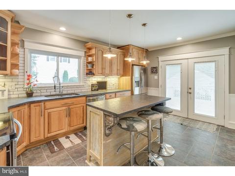 700 W Holly Ave, Pitman, NJ 08071 photo 6