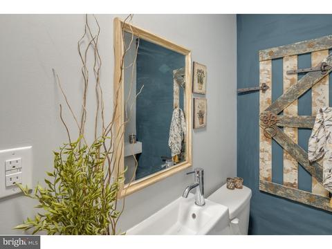 700 W Holly Ave, Pitman, NJ 08071 photo 8