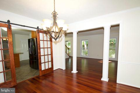 6540 Malbrook Ct, Manassas, VA 20112 photo 5