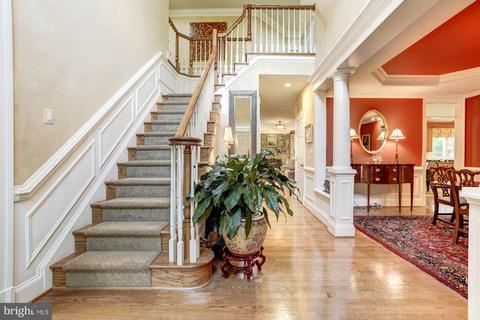 6425 Divine St, Mclean, VA 22101 photo 3