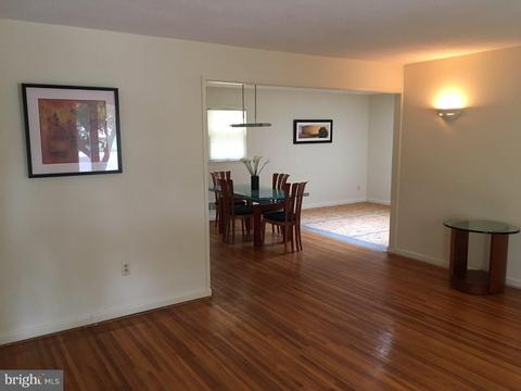 22 Shell Turn, Hamilton, NJ 08690 photo 6