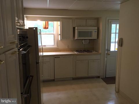 22 Shell Turn, Hamilton, NJ 08690 photo 8