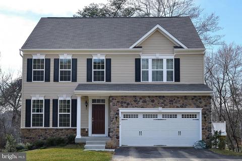 9014 Melody Dr E, Laurel, MD 20723 photo 1