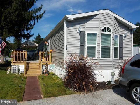 32 Laurel Ln, Newark, DE 19713 photo 1