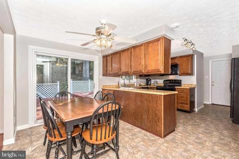 7975 Helmart Dr, Laurel, MD 20723 photo 11