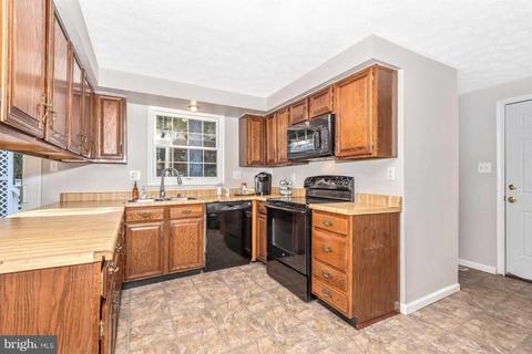 7975 Helmart Dr, Laurel, MD 20723 photo 9