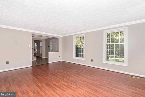 7975 Helmart Dr, Laurel, MD 20723 photo 6