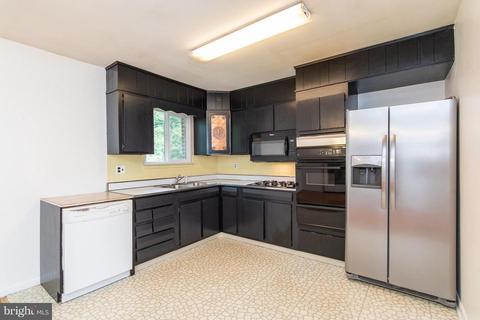 615 Eliot Rd, Pasadena, MD 21122 photo 9