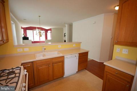 16081 Dancing Leaf Pl, Dumfries, VA 22025 photo 4