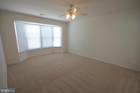 16081 Dancing Leaf Pl, Dumfries, VA 22025 photo 12