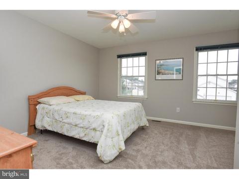 208 Mount Vernon Dr, Bear, DE 19701 photo 17
