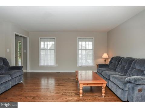 208 Mount Vernon Dr, Bear, DE 19701 photo 9