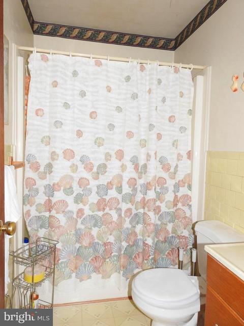205 4th Ave, Halethorpe, MD 21227 photo 5