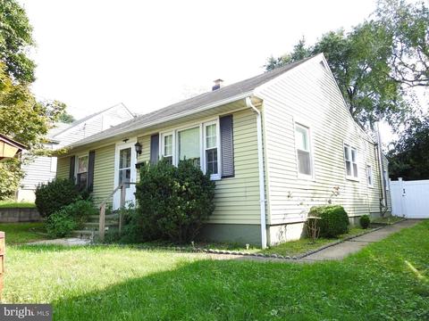 205 4th Ave, Halethorpe, MD 21227 photo 1
