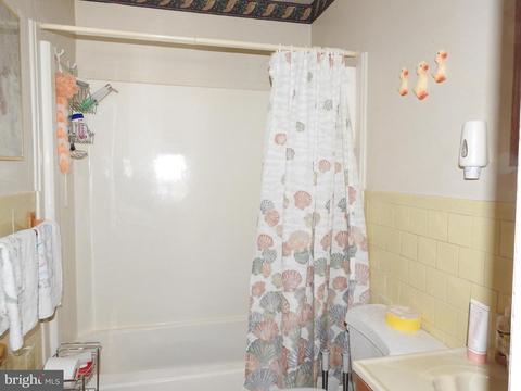 205 4th Ave, Halethorpe, MD 21227 photo 10