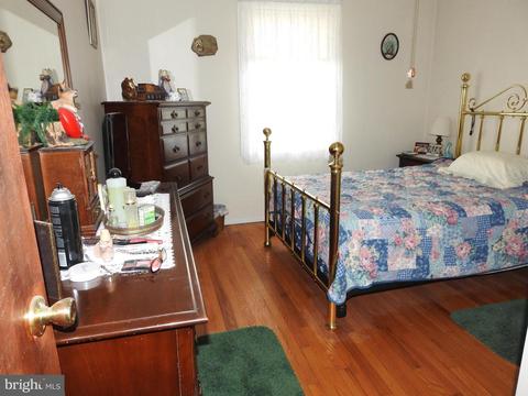 205 4th Ave, Halethorpe, MD 21227 photo 4