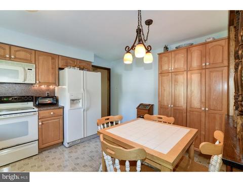 2 Dellett Dr, Shamong, NJ 08088 photo 9