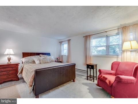 910 Cedar St, Riverton, NJ 08077 photo 15