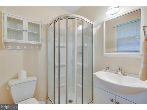 910 Cedar St, Riverton, NJ 08077 photo 12