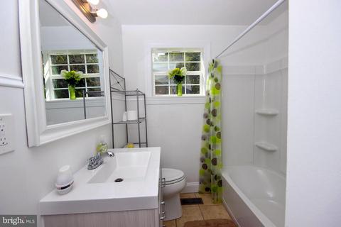 605 Lakeside Dr, Salisbury, MD 21801 photo 11