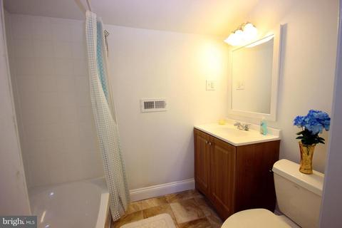 605 Lakeside Dr, Salisbury, MD 21801 photo 7
