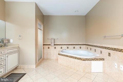 5901 Amherst Ave, Springfield, VA 22150 photo 6