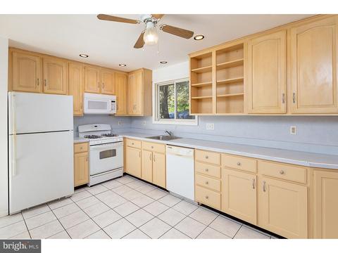 24 Penn Dr, Pine Hill, NJ 08021 photo 8