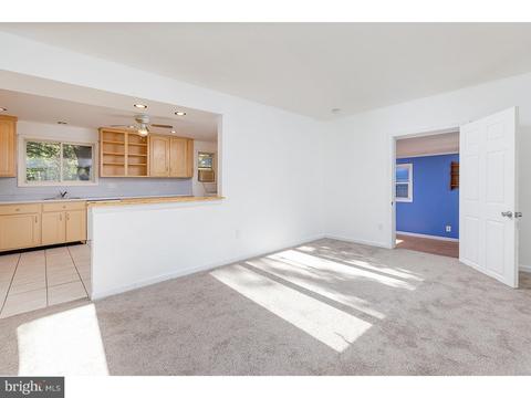 24 Penn Dr, Pine Hill, NJ 08021 photo 6