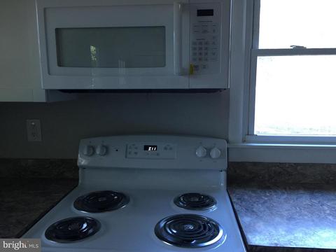 204 E 6th St, Blades, DE 19973 photo 8
