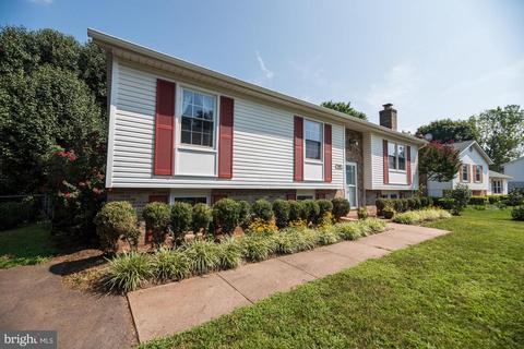 10231 Battlefield Dr, Manassas, VA 20110 photo 3
