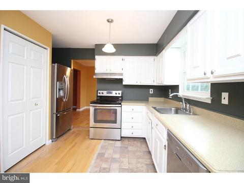 5 Westbridge Rd, Bear, DE 19701 photo 6