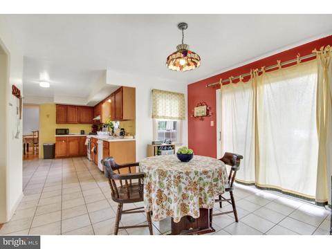 125 Michael Ln, Bear, DE 19701 photo 4