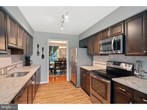 4 Creekside Dr, Shamong, NJ 08088 photo 8