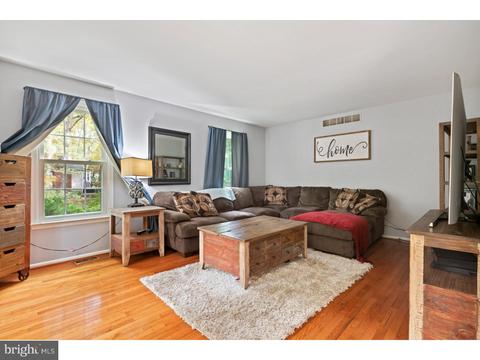 4 Creekside Dr, Shamong, NJ 08088 photo 3