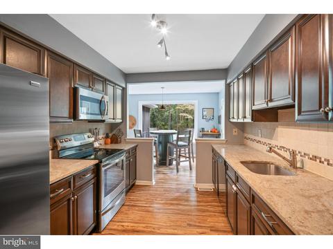 4 Creekside Dr, Shamong, NJ 08088 photo 7