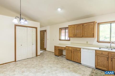 32 Begum Rd, Palmyra, VA 22963 photo 5