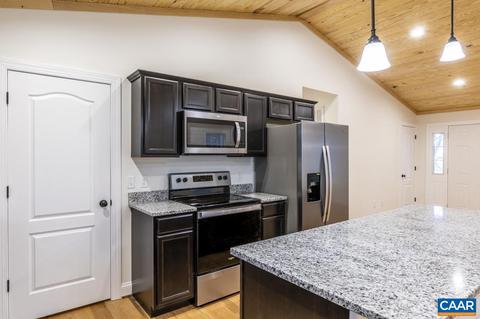 282 George James Loop, Radiant, VA 22732 photo 32