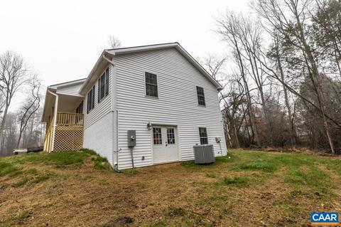 282 George James Loop, Radiant, VA 22732 photo 10
