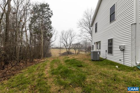 282 George James Loop, Radiant, VA 22732 photo 7