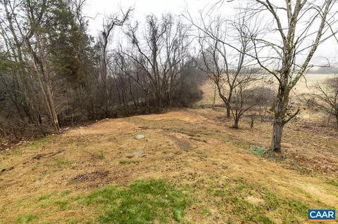 282 George James Loop, Radiant, VA 22732 photo 17