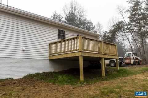 282 George James Loop, Radiant, VA 22732 photo 6