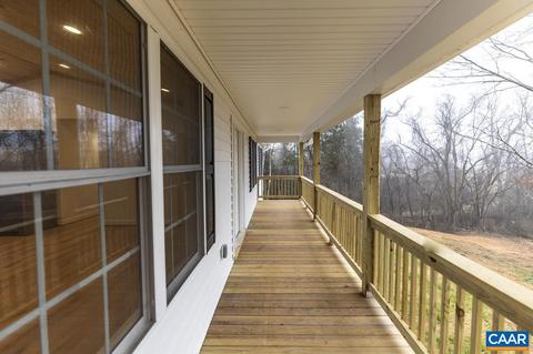 282 George James Loop, Radiant, VA 22732 photo 12