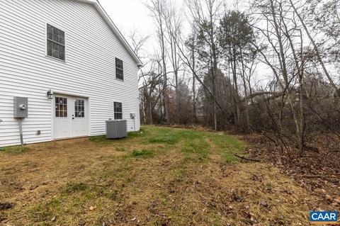 282 George James Loop, Radiant, VA 22732 photo 11