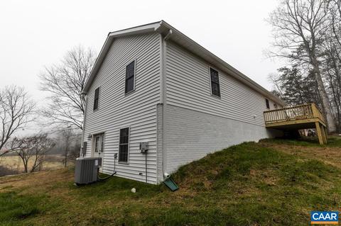 282 George James Loop, Radiant, VA 22732 photo 8