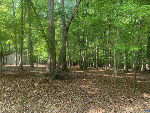 4 Par Ct, Palmyra, VA 22963