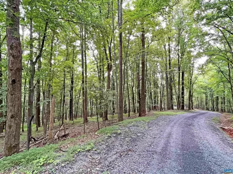 Tbd Tree House Pl, Nellysford, VA 22958