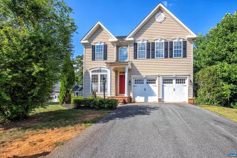 50 Chestnut Ln, Zion Crossroads, VA 22942